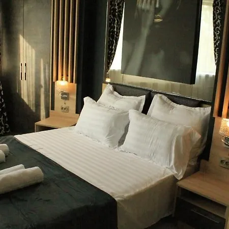 Theline 3* Bucarest