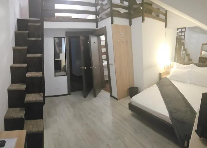 Theline 3* Boekarest