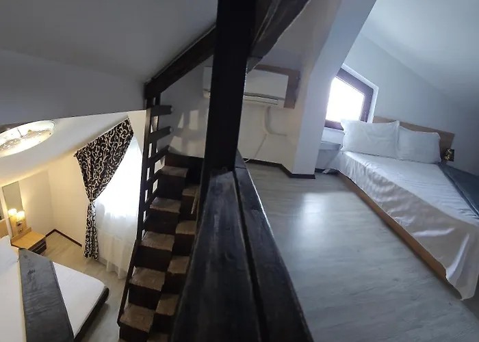 Hotel Theline Bukurešť