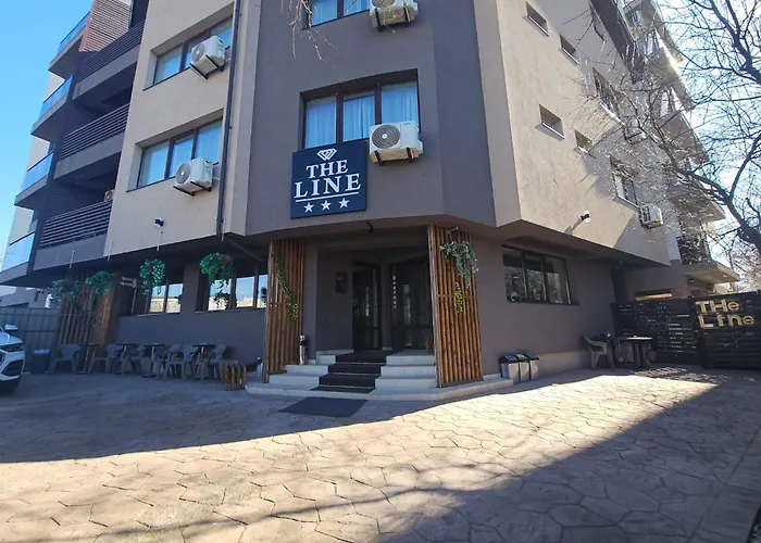 Отель Theline 3*